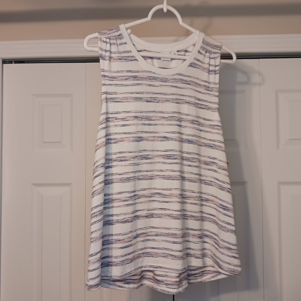 #32 3/$18 - Gap White/Pink Tank Top Size XS